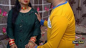 Amatør indisk bhabhi får sin fitte knullet af Devi i HD-video