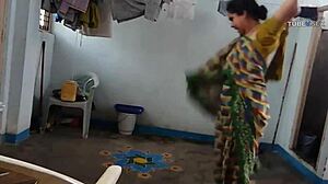 Pareja india amateur disfruta de sexo al aire libre en alta definición