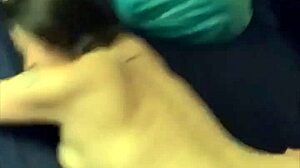 Tetas grandes e sexo anal com McKenzie Gold em vídeo HD - disponível no davidallenvids