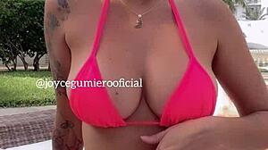 ¡Masaje junto a la piscina de Loira y juego anal en Cancún!