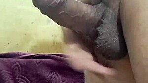 Asiatische Hausfrauen machen selbstgemachtes Hardcore-Video mit schwarzem Schwanz